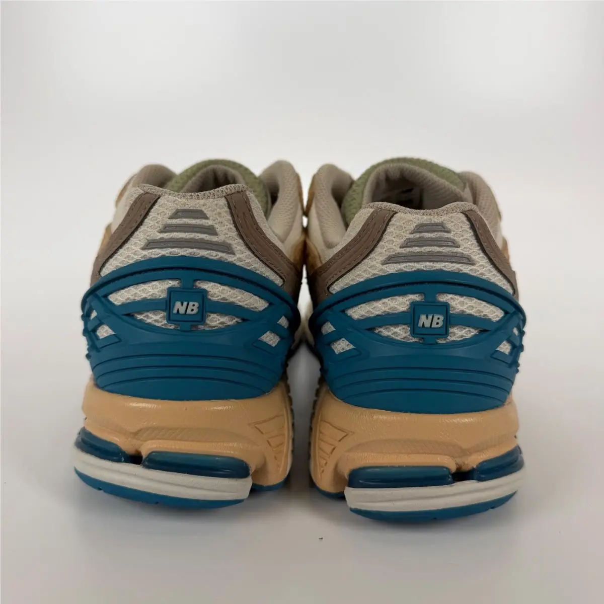 New Balance shoes - New Balance 1906U Concepts Hours and Days - Multicolor 3