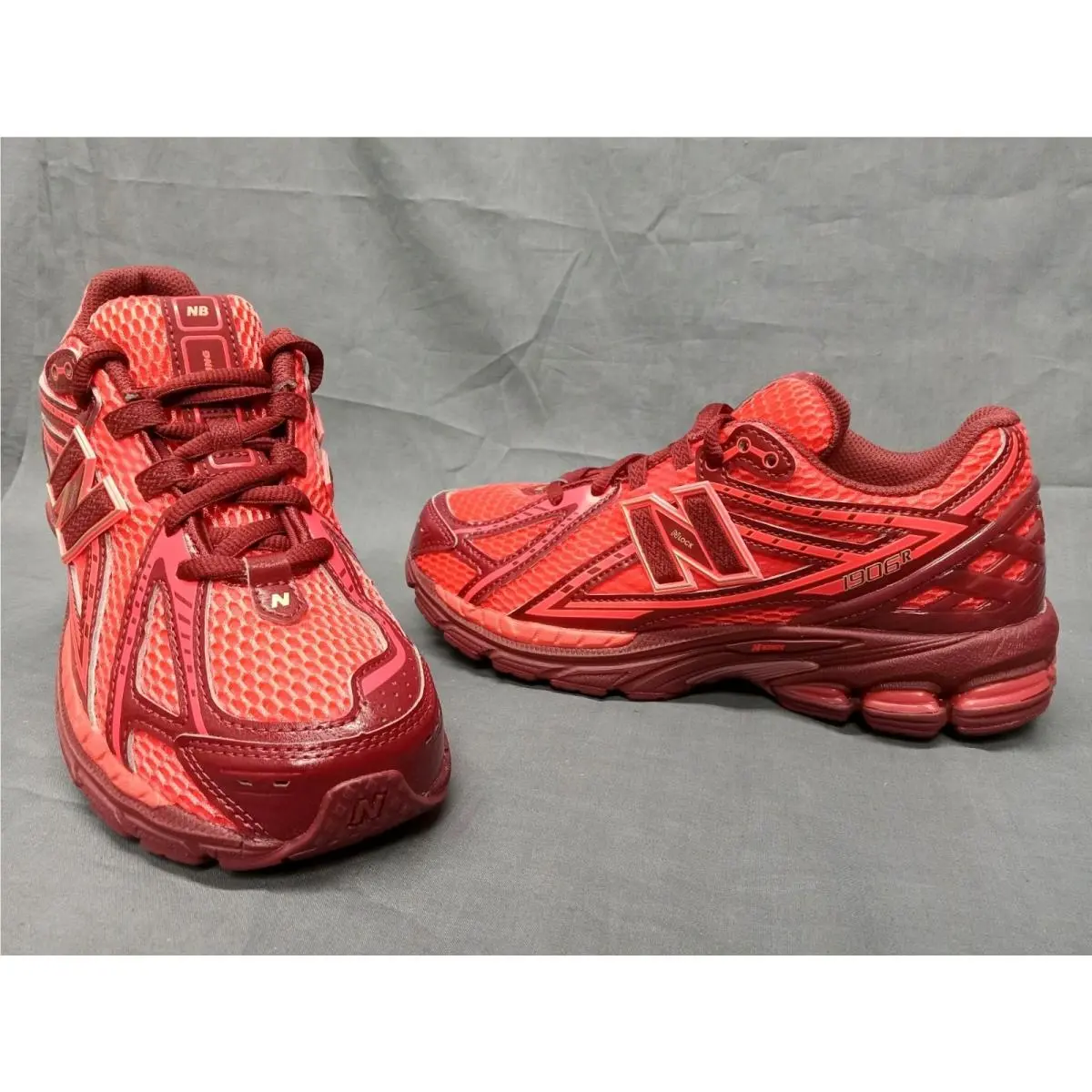 New Balance 1906 Sneakers GC1906HB Red Rouge Girls Size 6.5