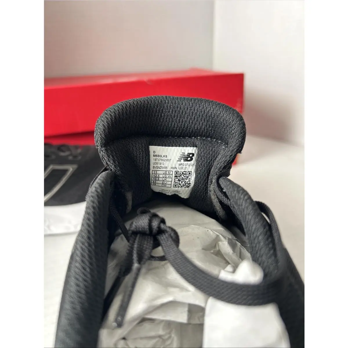 New Balance shoes - 680 - Black, White 5