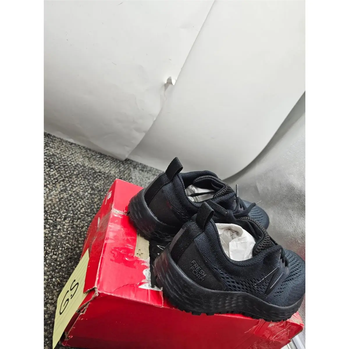 New Balance shoes - New Balance Fresh Foam Arishi - Black 1