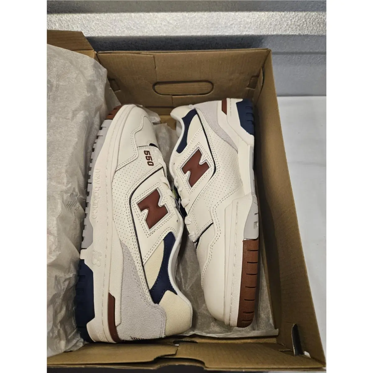 New Balance Men`s 550 Basketball Shoe White Brown Blue Size 11 Style BB550ESG