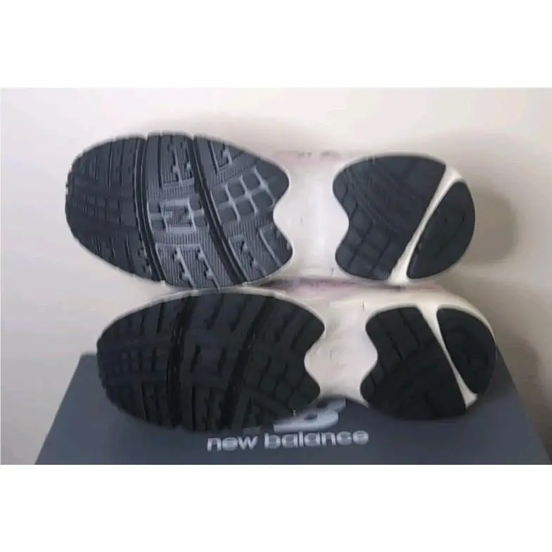 New Balance shoes - New Balance 725 - ML725BD - Pink 3