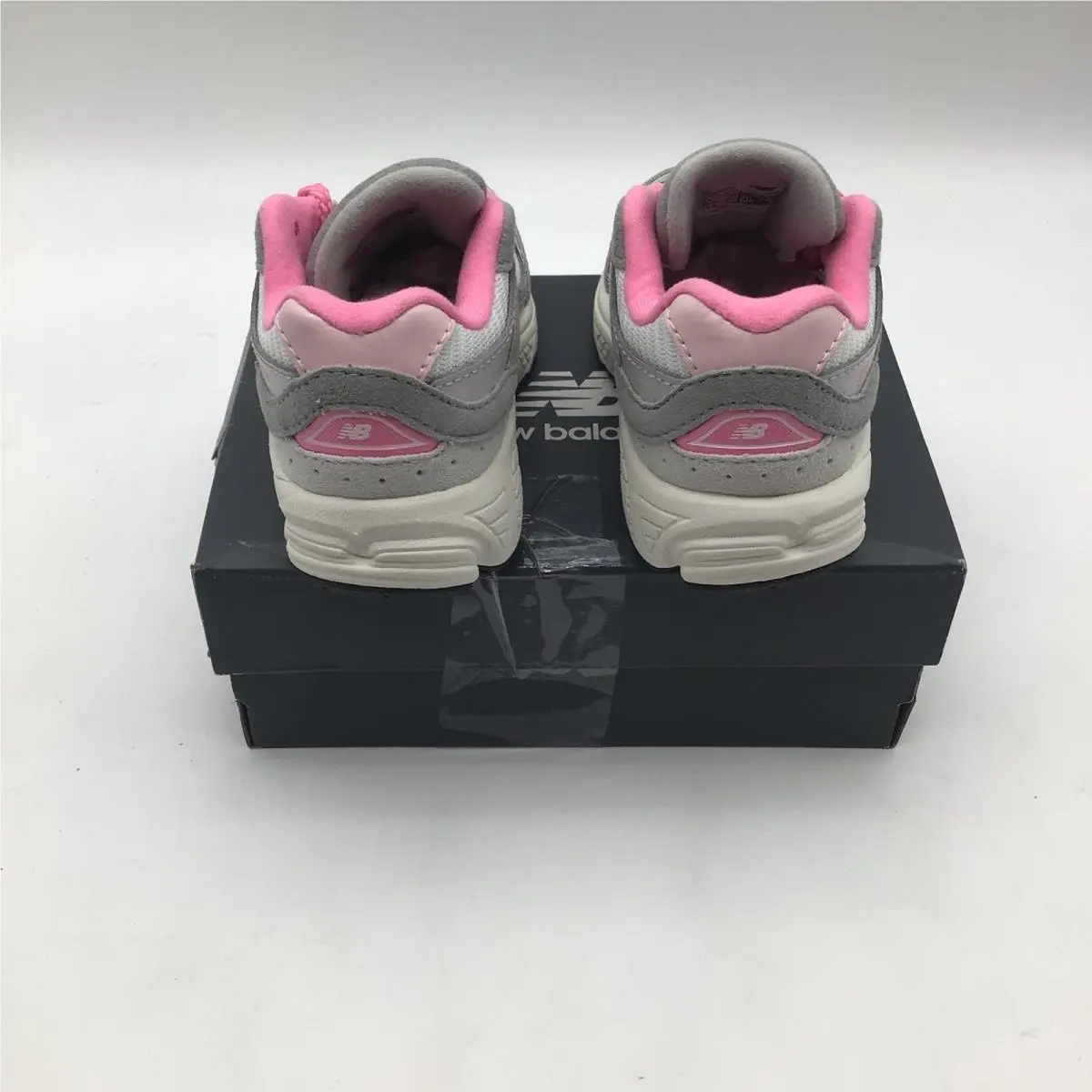 New Balance shoes - New Balance 2002R - Gray 2