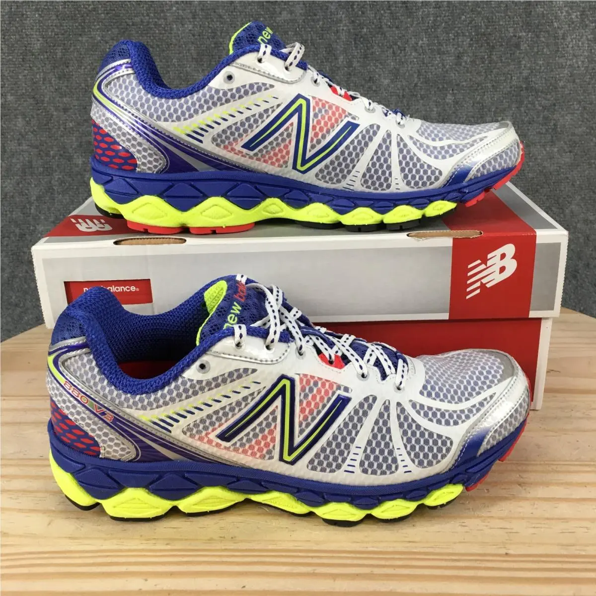 New Balance 880v3 Shoes Womens 9.5 AA Athletic Sneakers W880WB3 Multicolor New