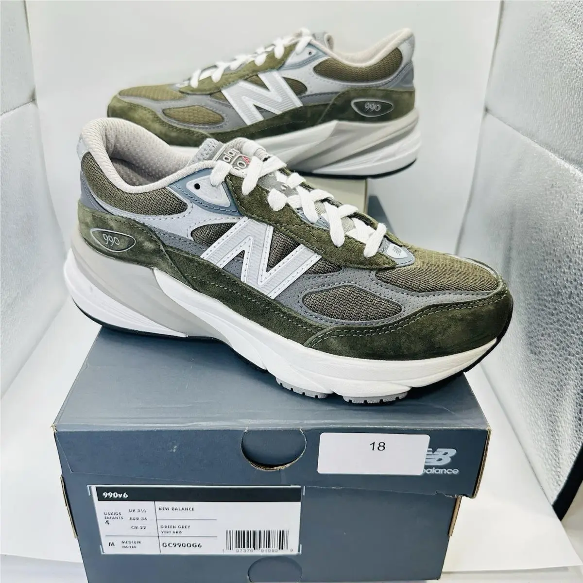 New Balance Fuelcell 990v6 Olive Green Grey Youth 4 Women’s 5.5 Sneakers