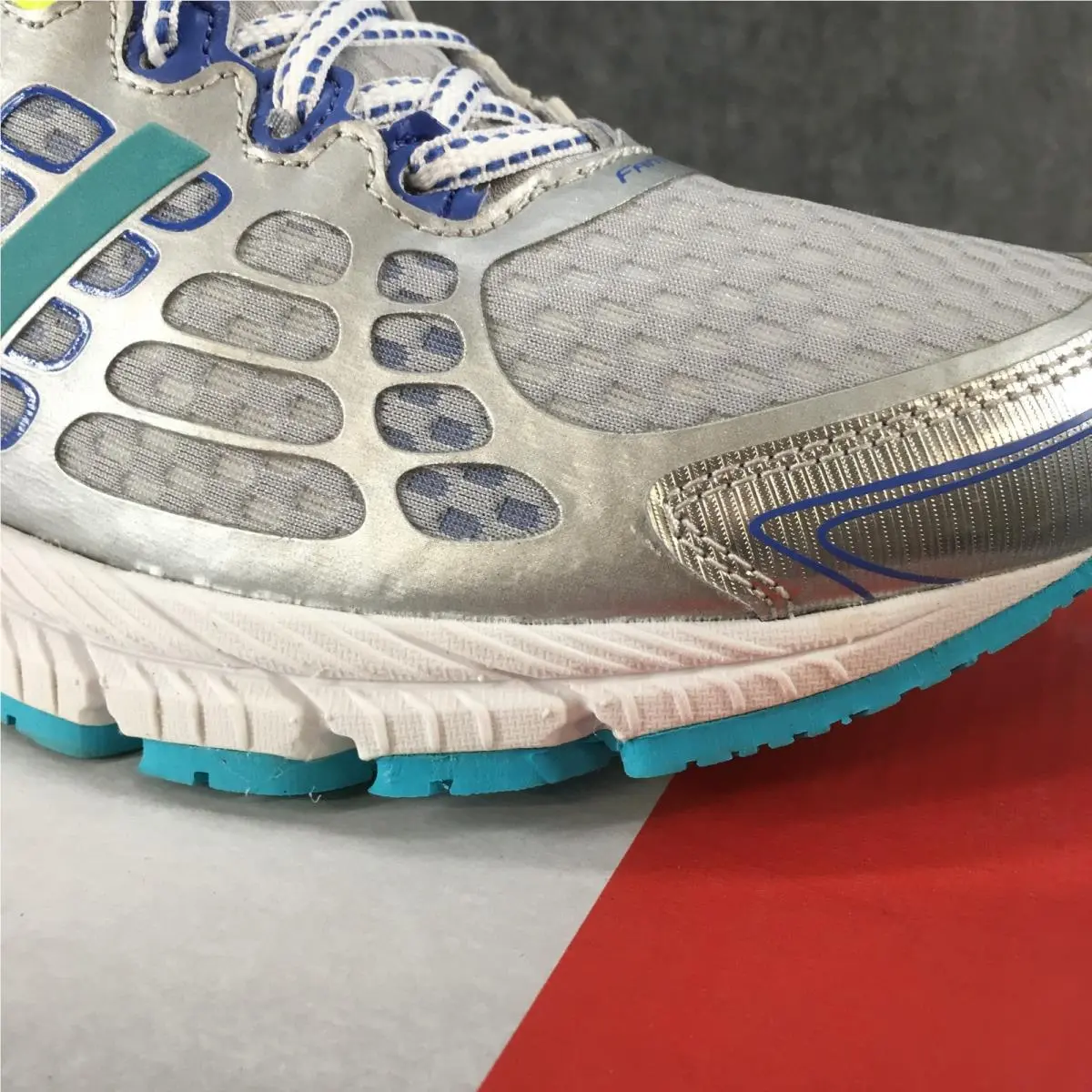 New Balance shoes - New Balance 1260 - Multicolor 2