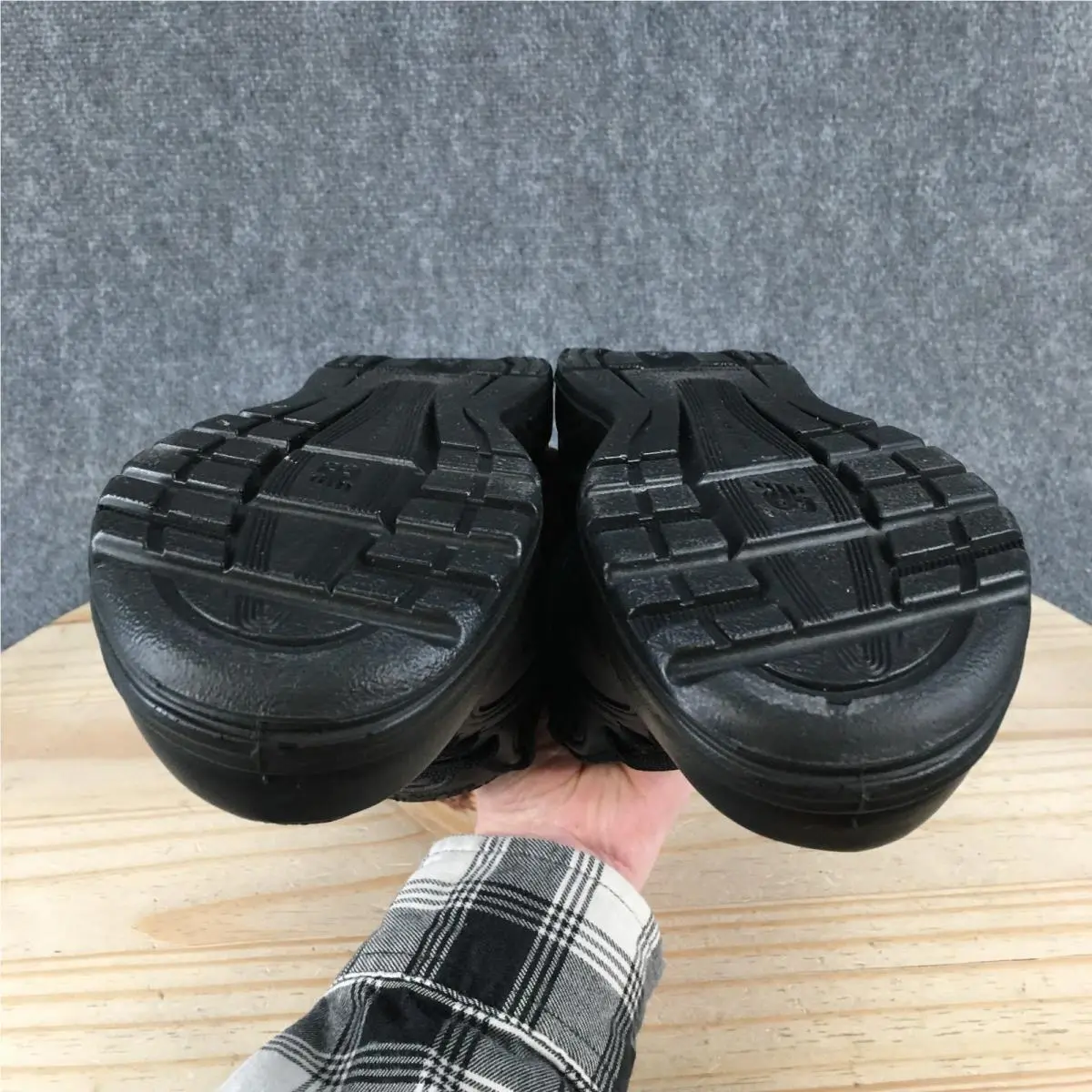 New Balance shoes - New Balance 812 - Black 10