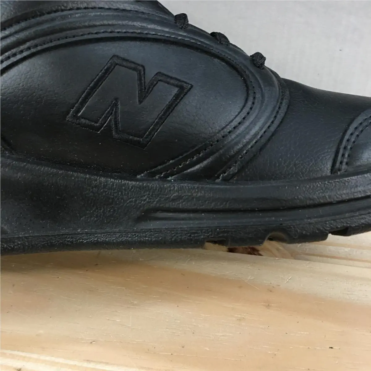New Balance shoes - New Balance 812 - Black 3