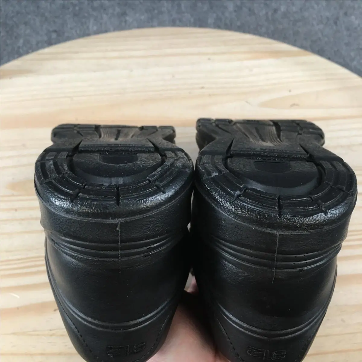 New Balance shoes - New Balance 812 - Black 9