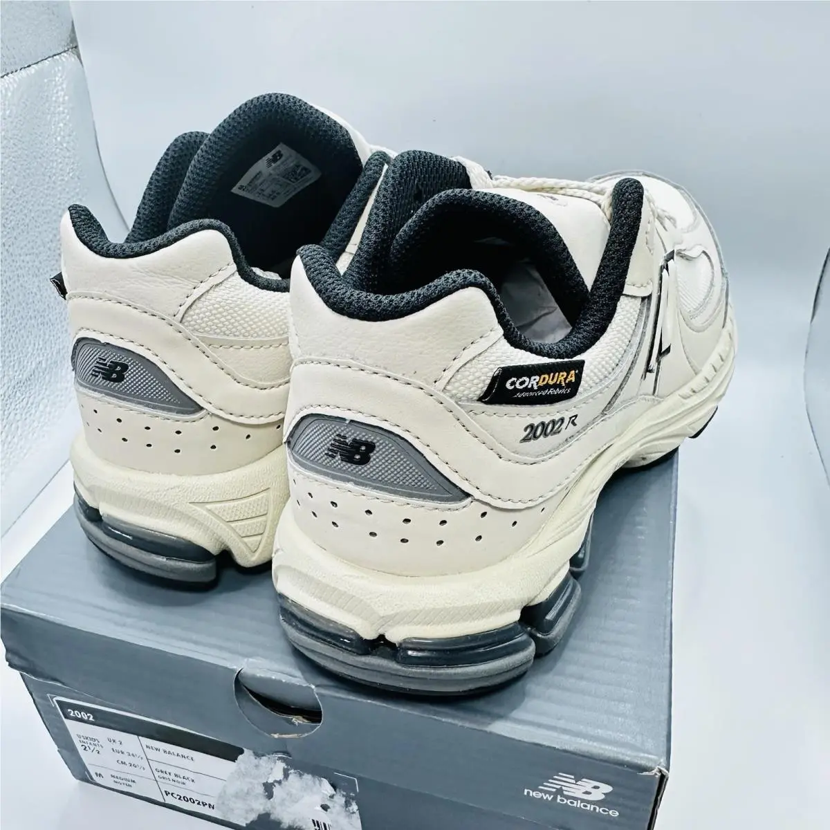 New Balance shoes - New Balance 2000 - Timberwolf/Black 3