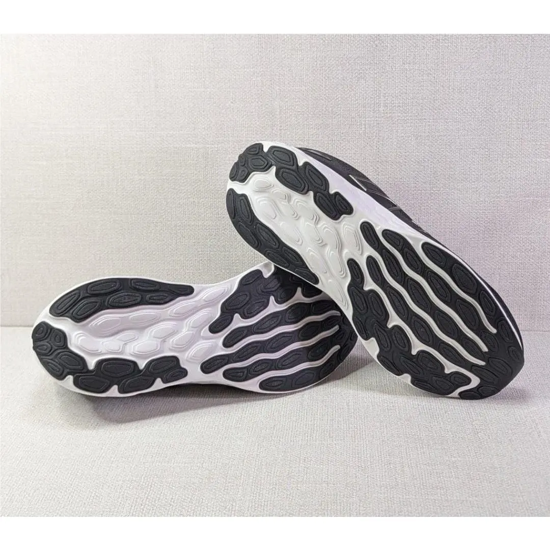 New Balance shoes - 680 v8 - M680BK8 - Black 1