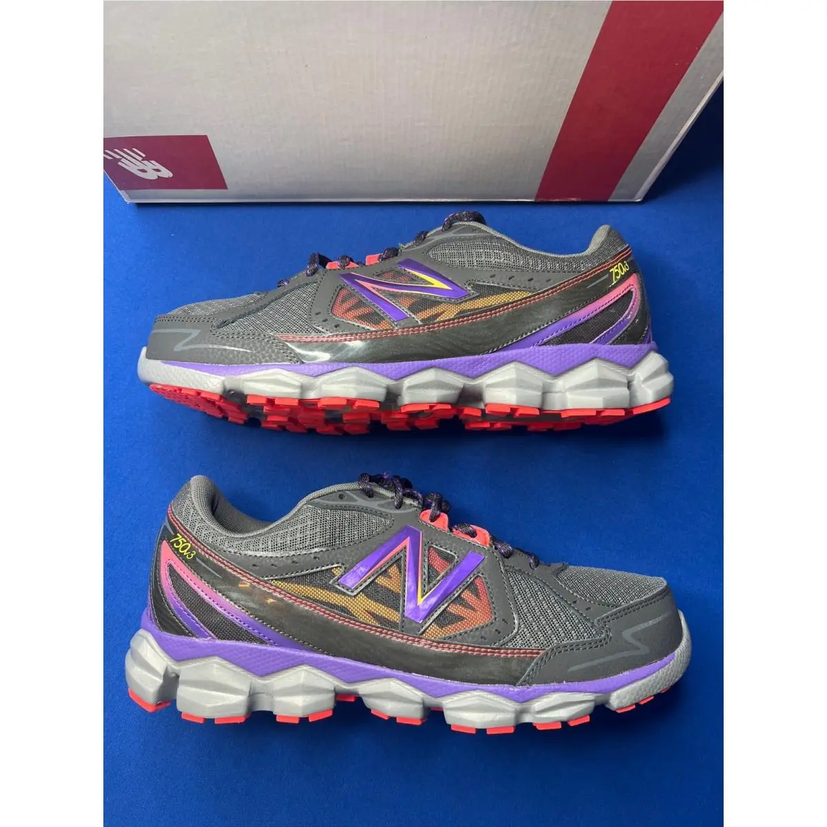 Women’s Size 11 Wide New Balance Memory Top Running W750GP3 New