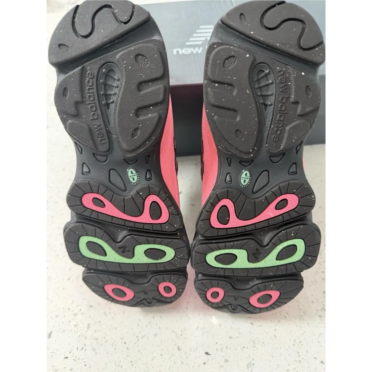 New Balance shoes - New Balance 1000 - Black/Pink 2