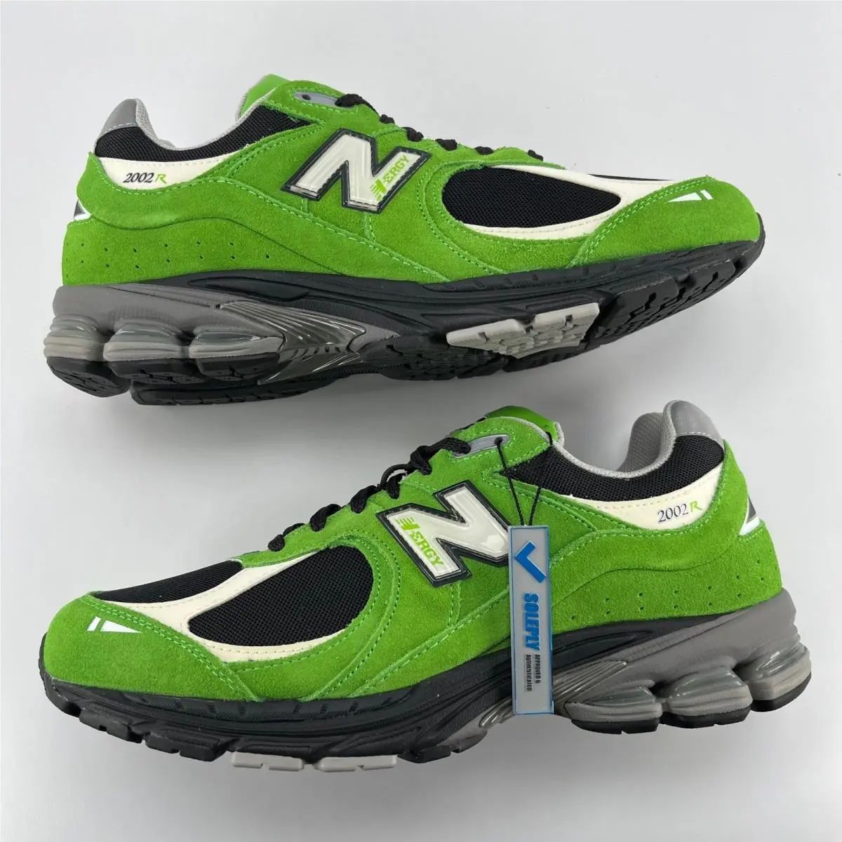 New Balance shoes - New Balance 2002R - Green 0