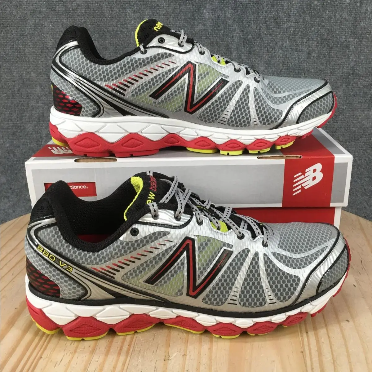 New Balance 880v3 Running Shoes Mens 11.5 D Athletic Sneakers Lace Up Silver New
