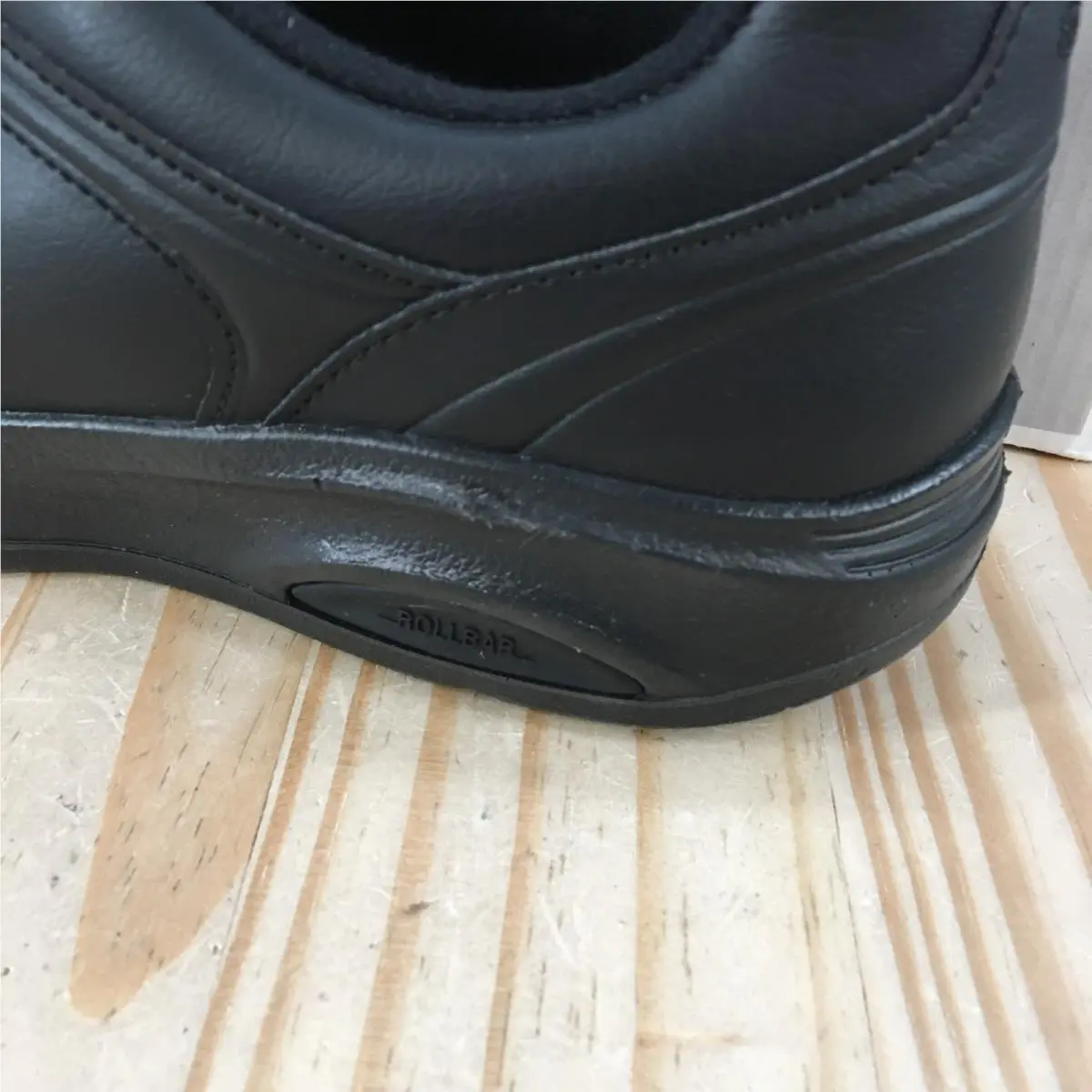 New Balance shoes - New Balance 812 - Black 1