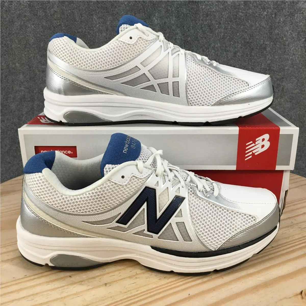 New Balance 847v2 Shioes Mens 10 2E Athletic Sneakers Lace Up Multicolor New