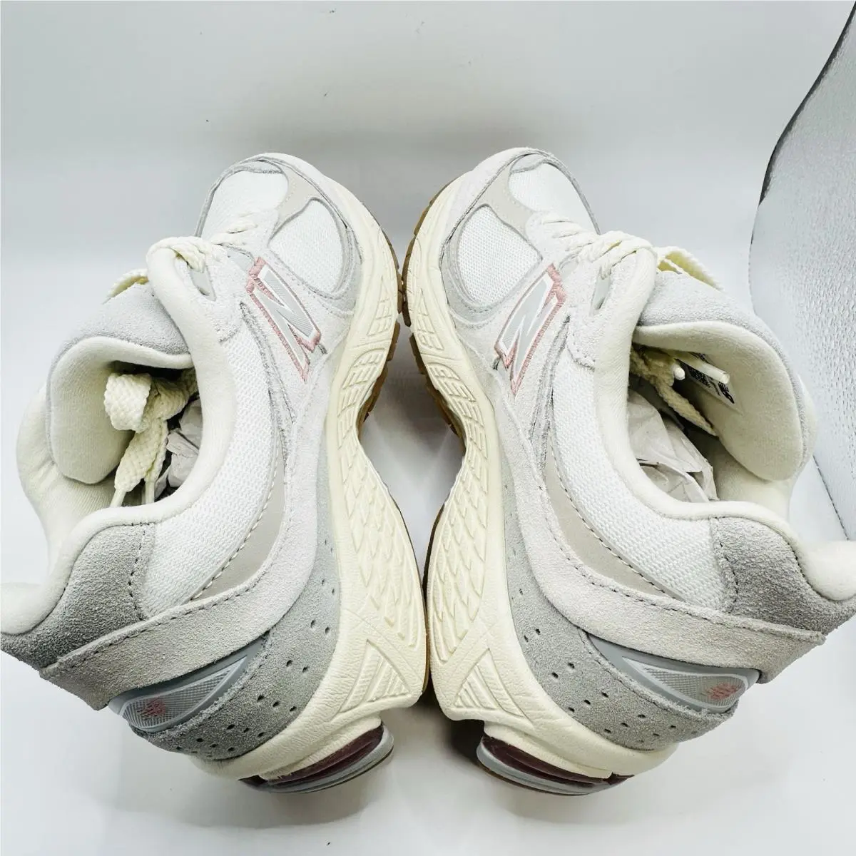 New Balance shoes - New Balance 2002 - Beige 4
