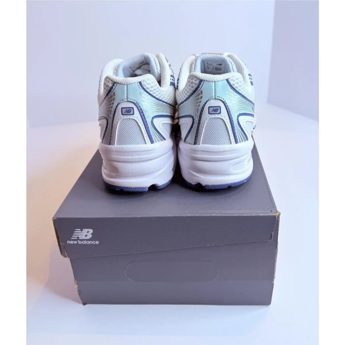 New Balance shoes - 740 - White 1