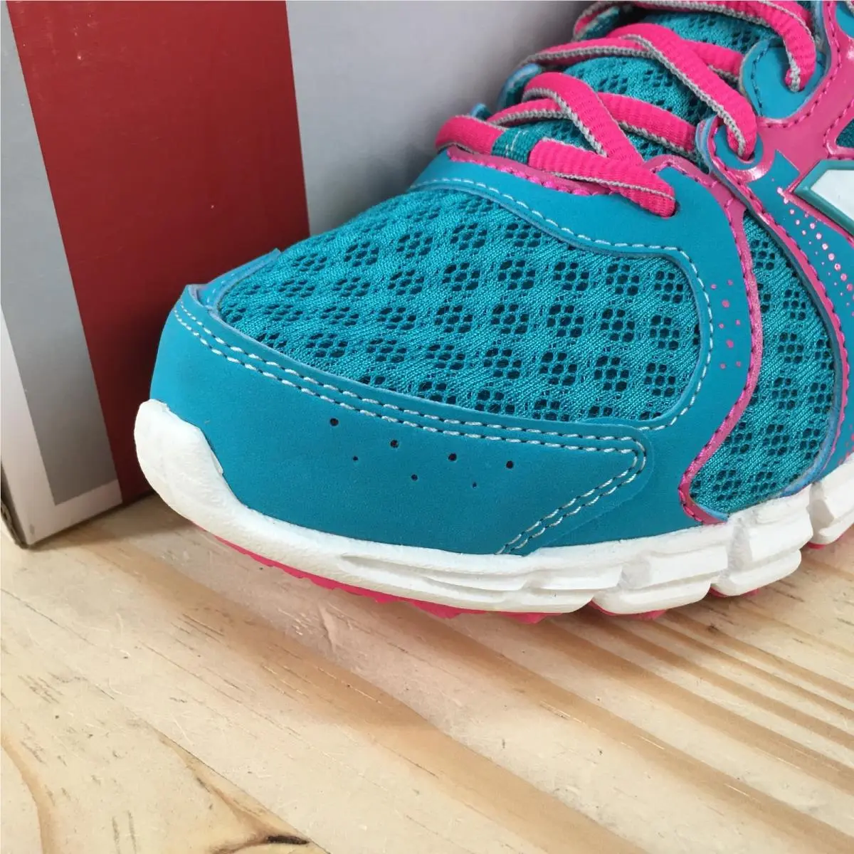 New Balance shoes - New Balance 750 - Teal 1