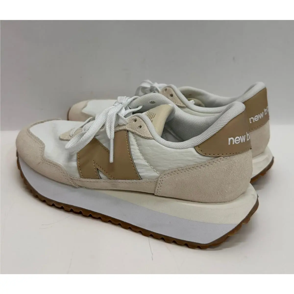 New Balance shoes - New Balance 237 - White/Beige 0