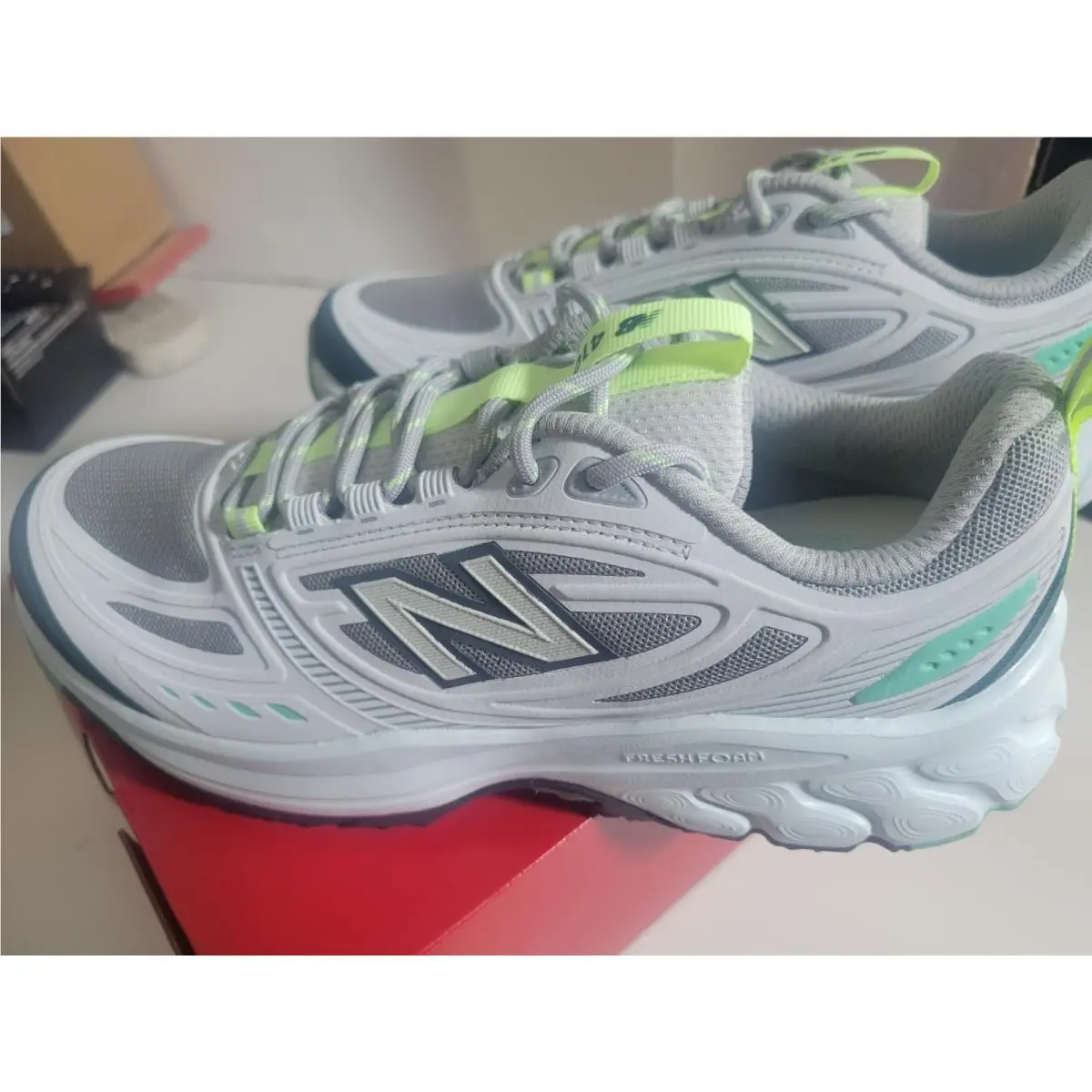 Women`s New Balance Fresh Foam 410v9 - Gray/green Size 8.5