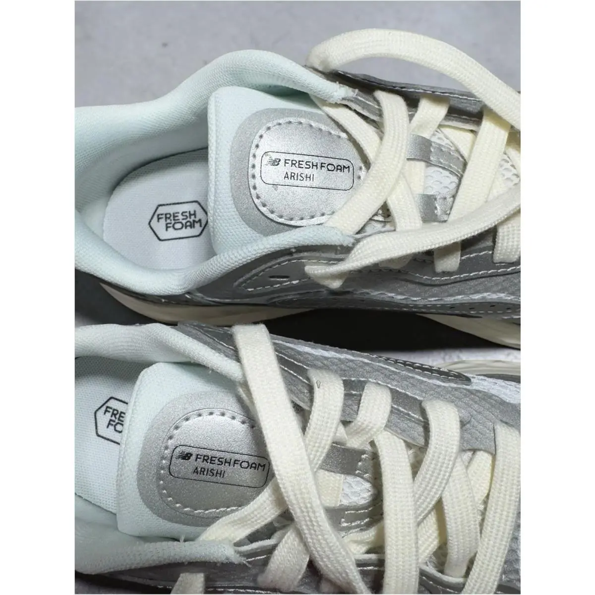 New Balance shoes - Silver 3