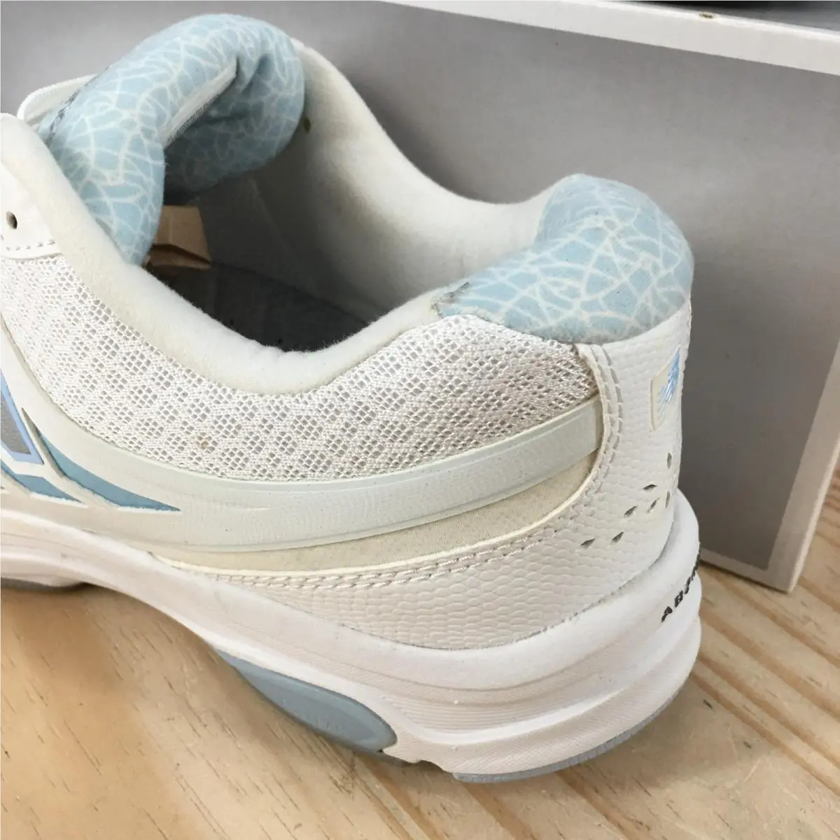 New Balance shoes - New Balance 847v2 - White 1