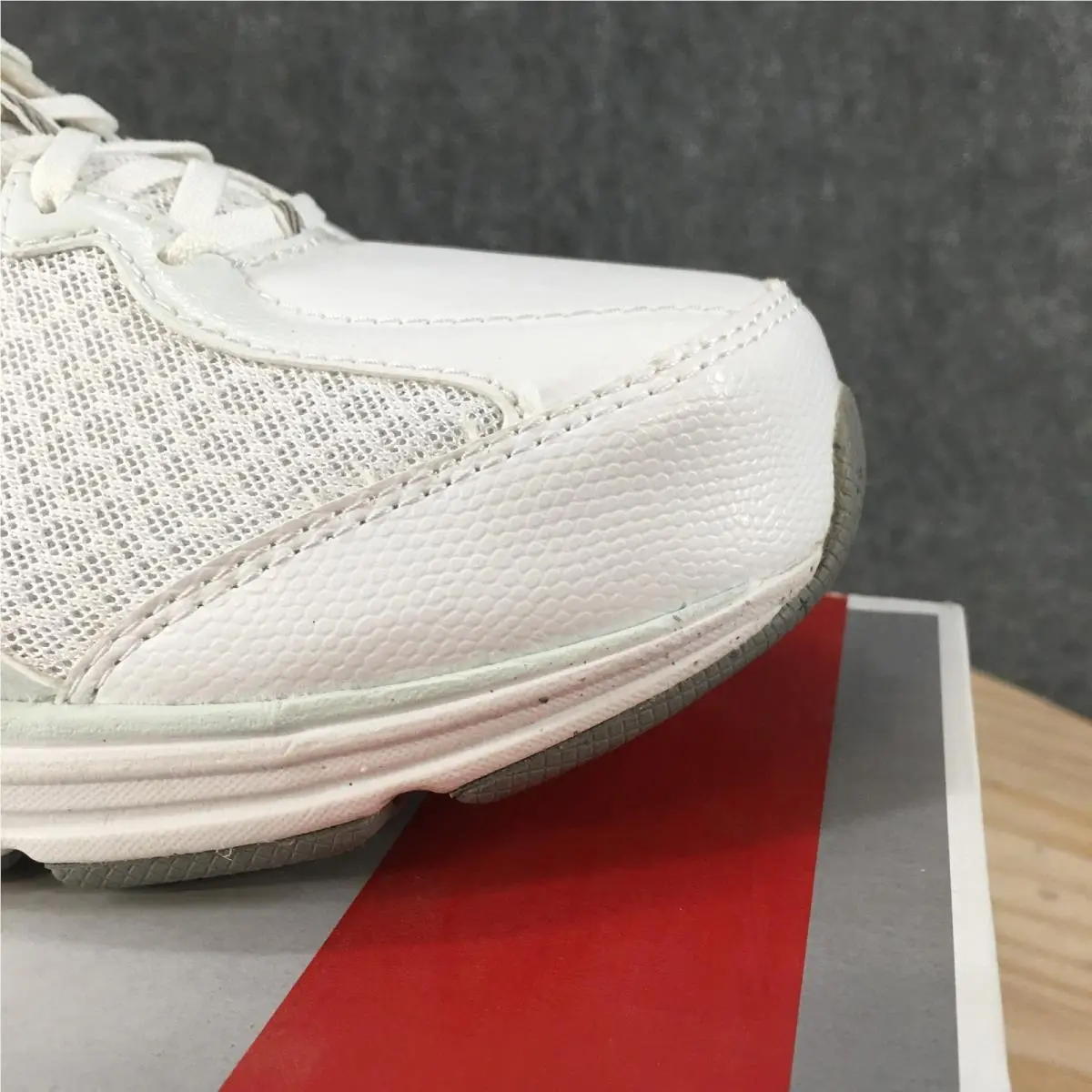 New Balance shoes - New Balance 847v2 - White 2