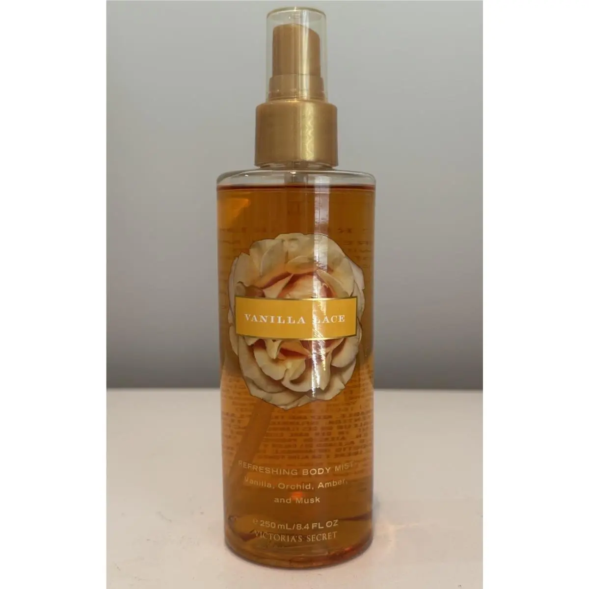 Victoria`s Secret Vanilla Lace Body Mist 8.4 fl oz