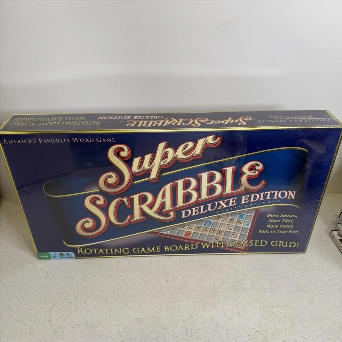 Super Scrabble Deluxe Edition Rotating 2006 200 Tile Folding Board