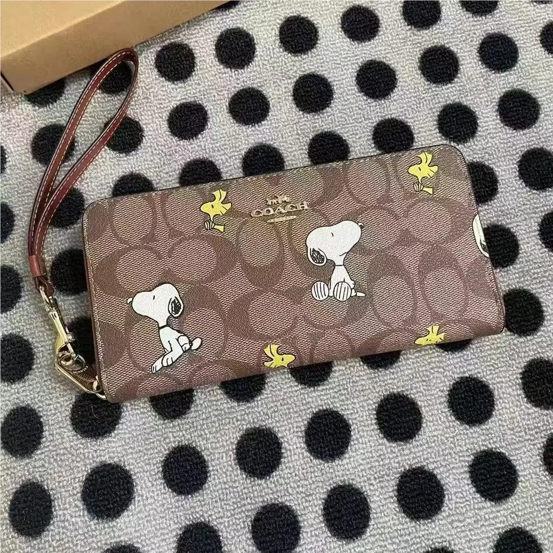 2026 Coach X Peanuts Long Zip Around Wallet with Snoopy Woodstock/friends CE705