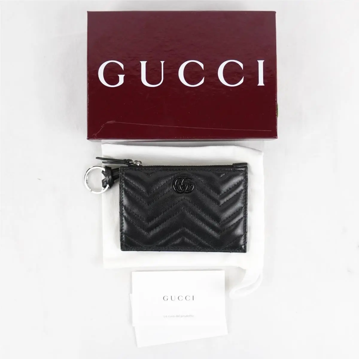Gucci GG Marmont Matelasse Chevron Nappa Leather Zip Keychain Pouch In Black