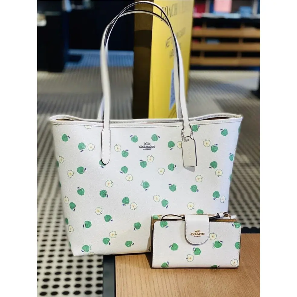 Coach City Tote Tech Wallet W Apple Print Set