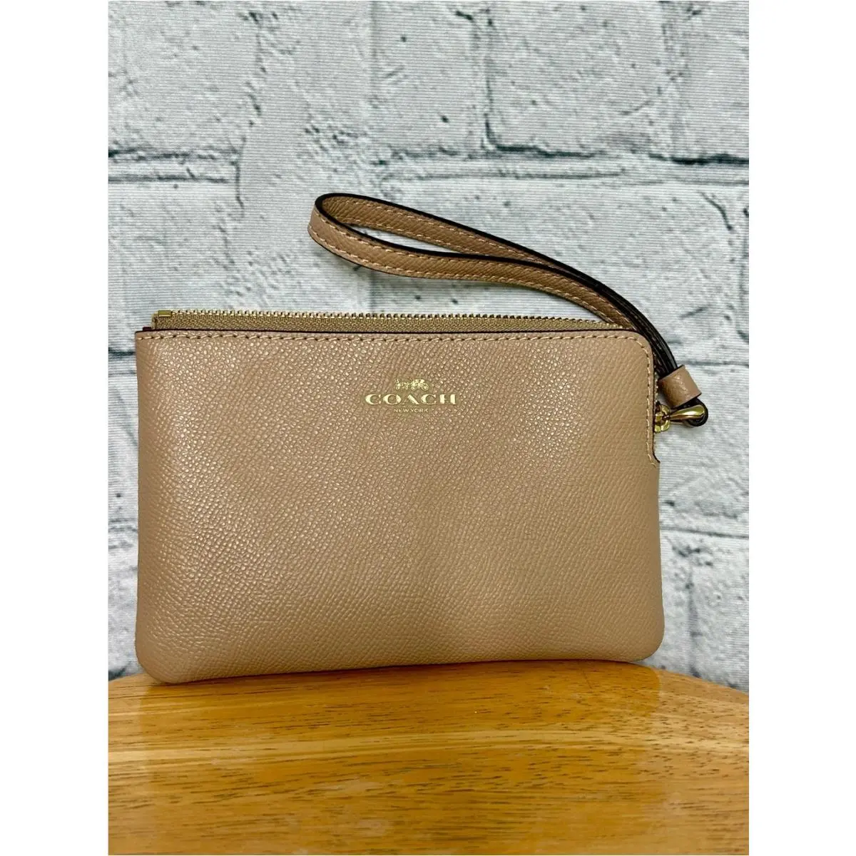 Coach Wristlet Clutch Pebble Leather Bag —