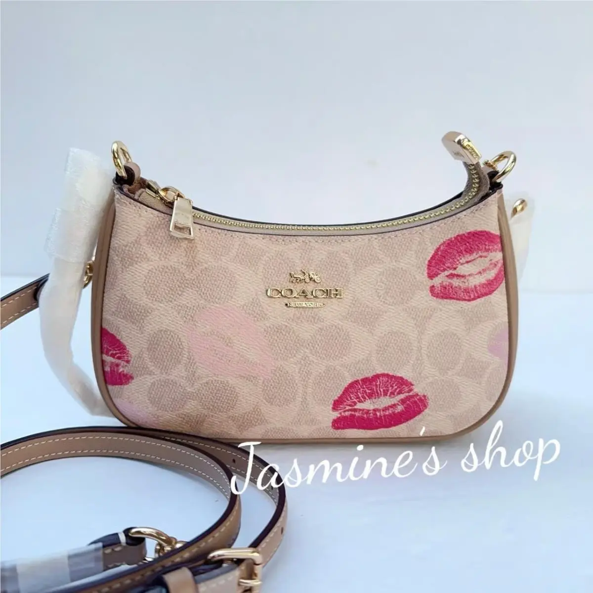 Coach Teri Mini Crossbody Bag with Lips Print CZ943 /sand Multi