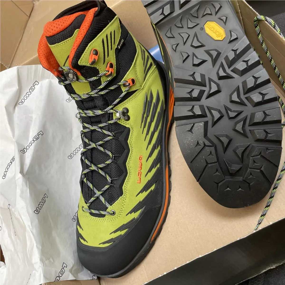Lowa shoes - Alpine Evo - Alpine Evo - Lime Flame (UPC: 0840054442322) 2