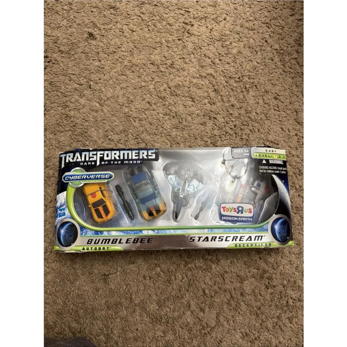 Transformers Dark of The Moon Cyberverse Bumblebee vs Starscream Toys `R Us Set