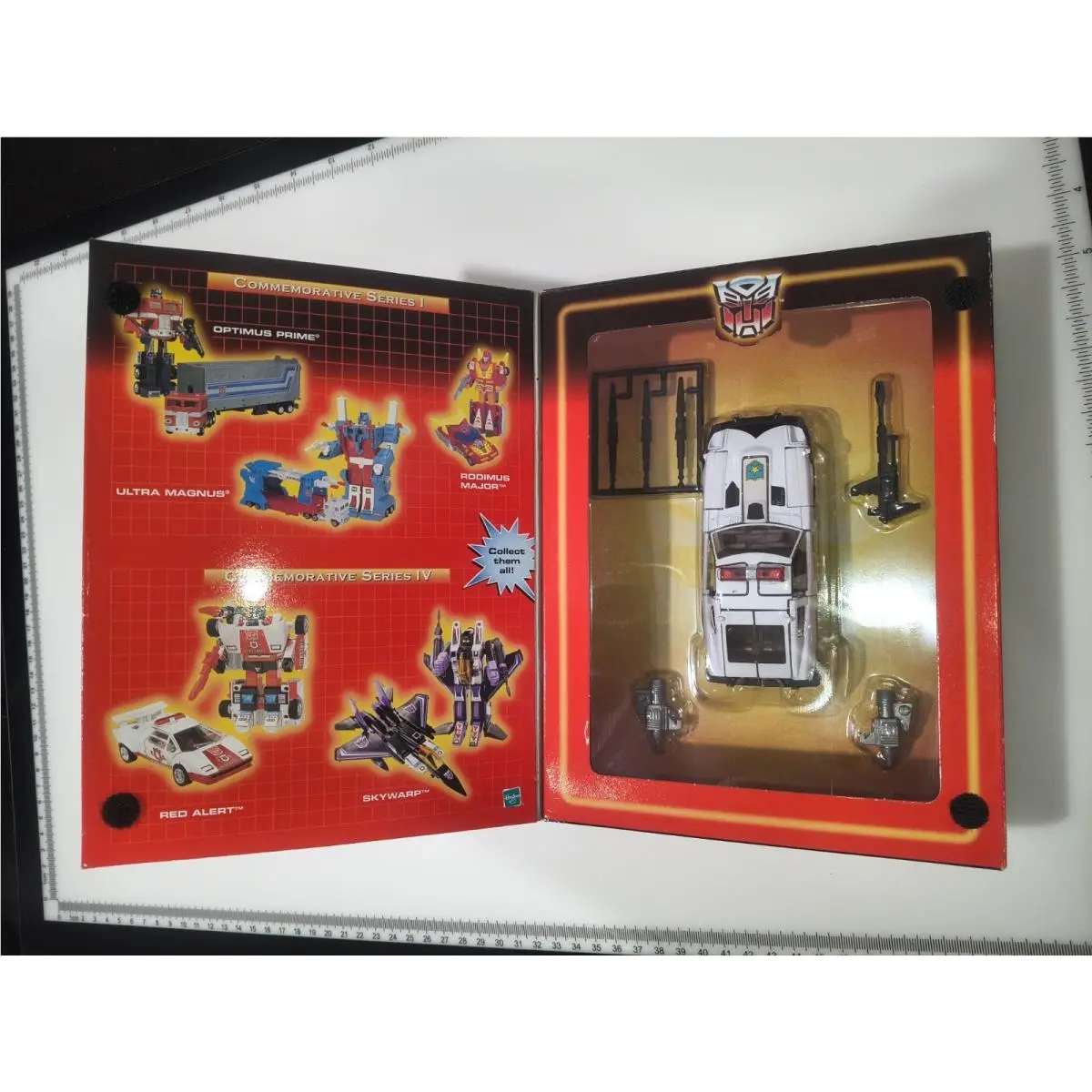 2002 Transformers Commemorative Series IV G1 Autobot Prowl Brand