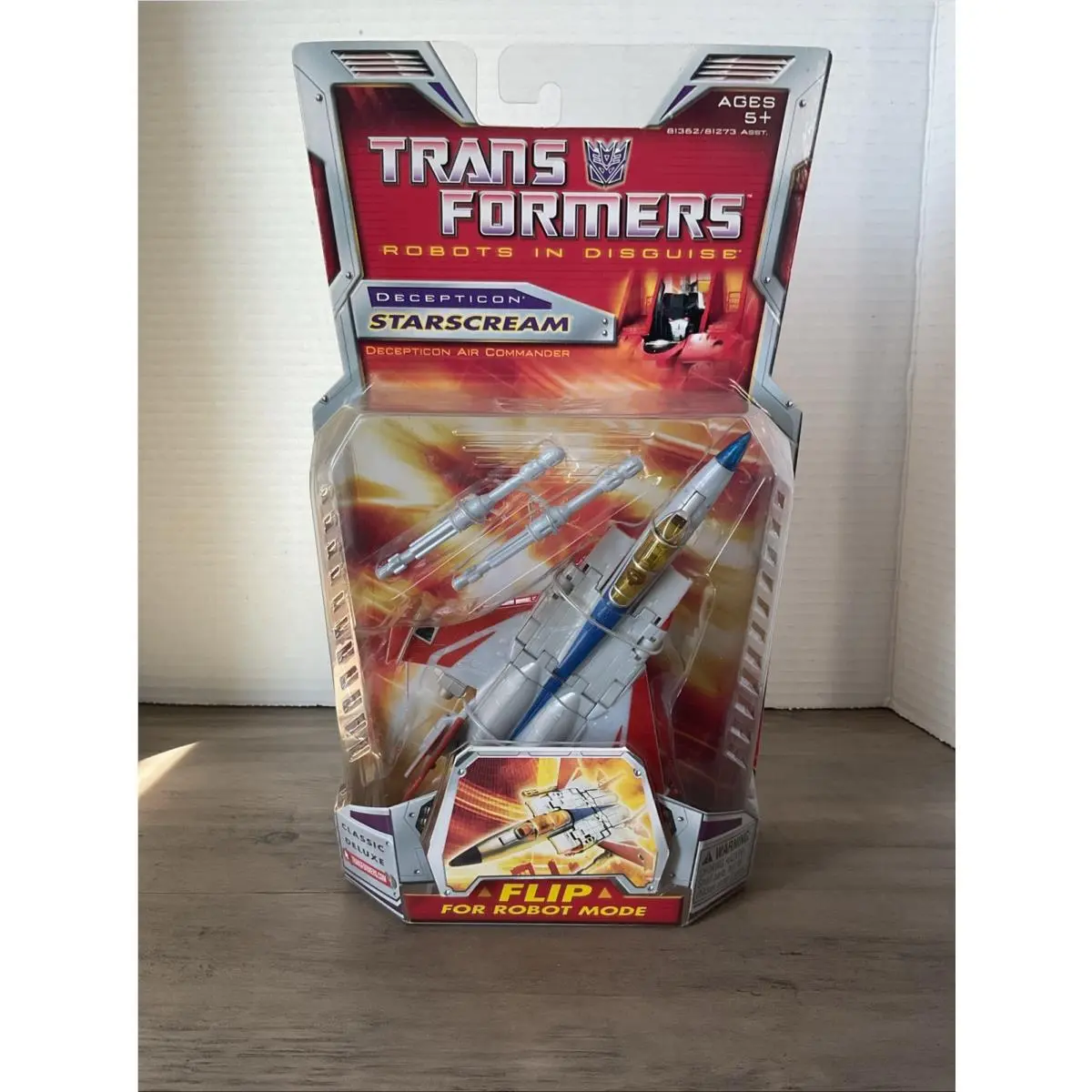 Hasbro Transformers Classic Deluxe: Starscream Action Figure