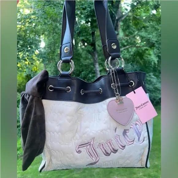 Juicy Couture Daydreamer Vintage Dreams Velour Tote Bag in Angel Ivory