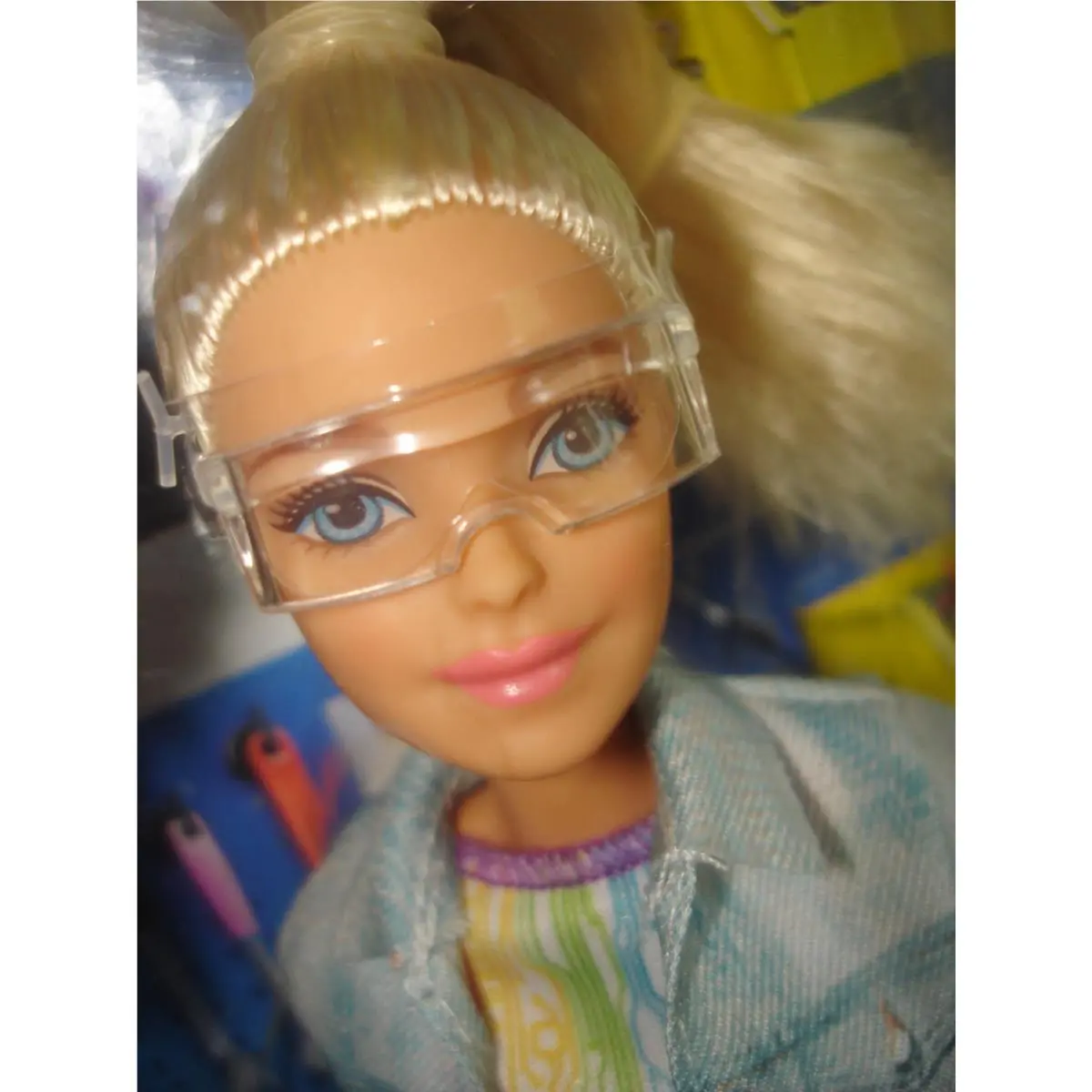 Barbie Robotics Engineer FRM08 Doll 2018 Career of The Year China