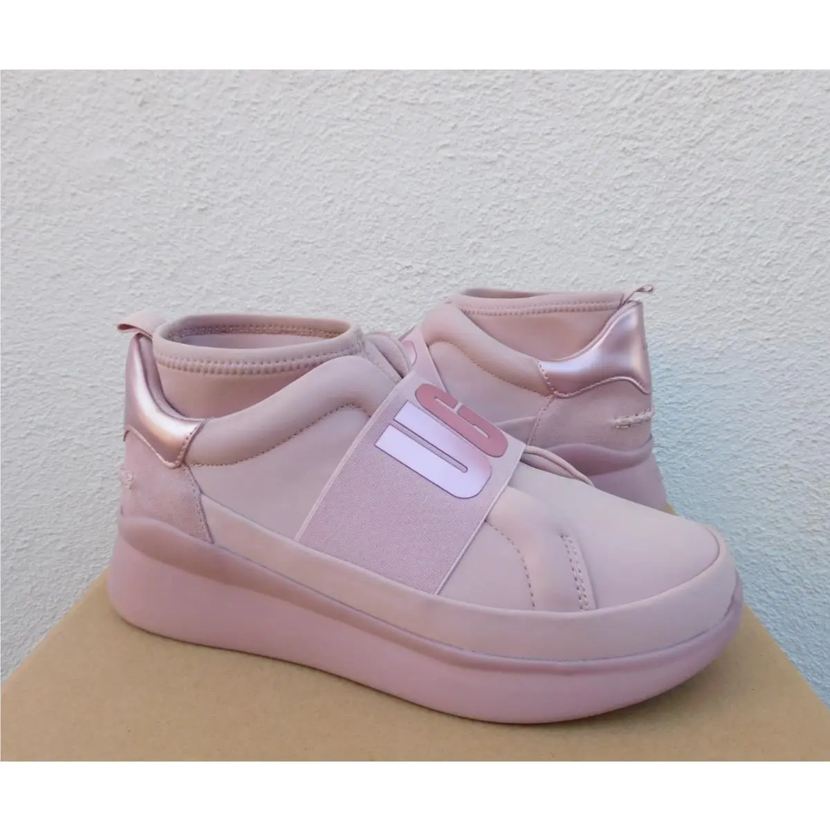 Ugg Neutra Metallic Neoprene Ugg Logo Fashion Sneakers Women US 6.5/ 37.5