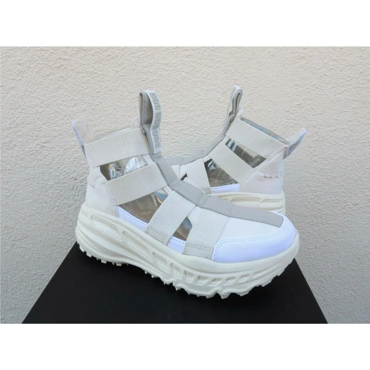 UGG shoes - UGG Gladiator Runner - Gladiator Runner - White (UPC: 192410007998) 0