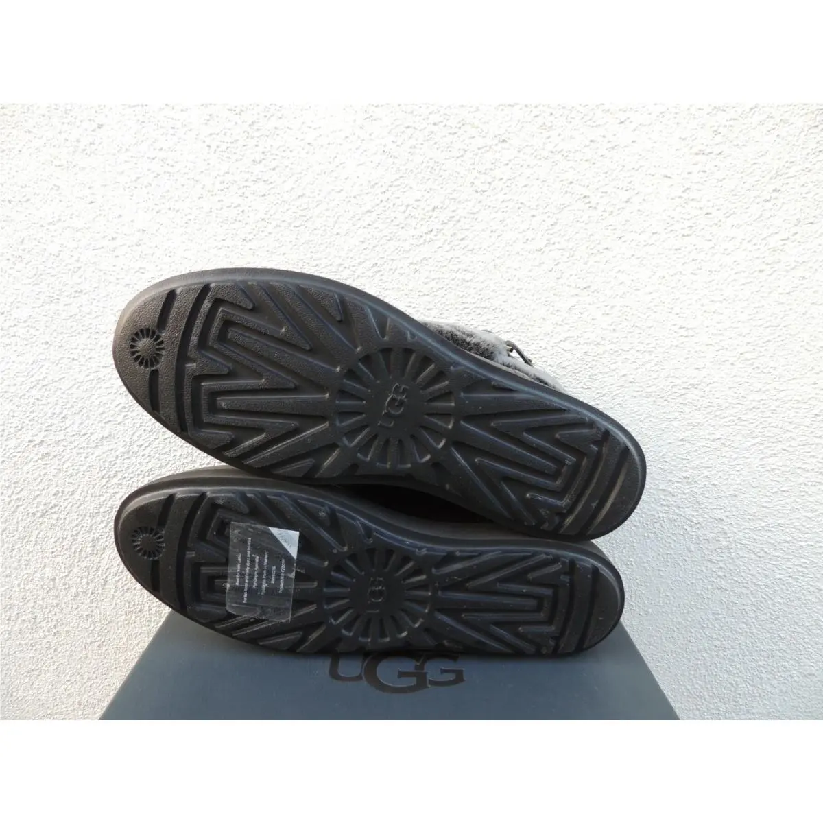 UGG shoes - UGG Classic Berge Mini - Classic Berge Mini - Black (UPC: 192410378456) 3