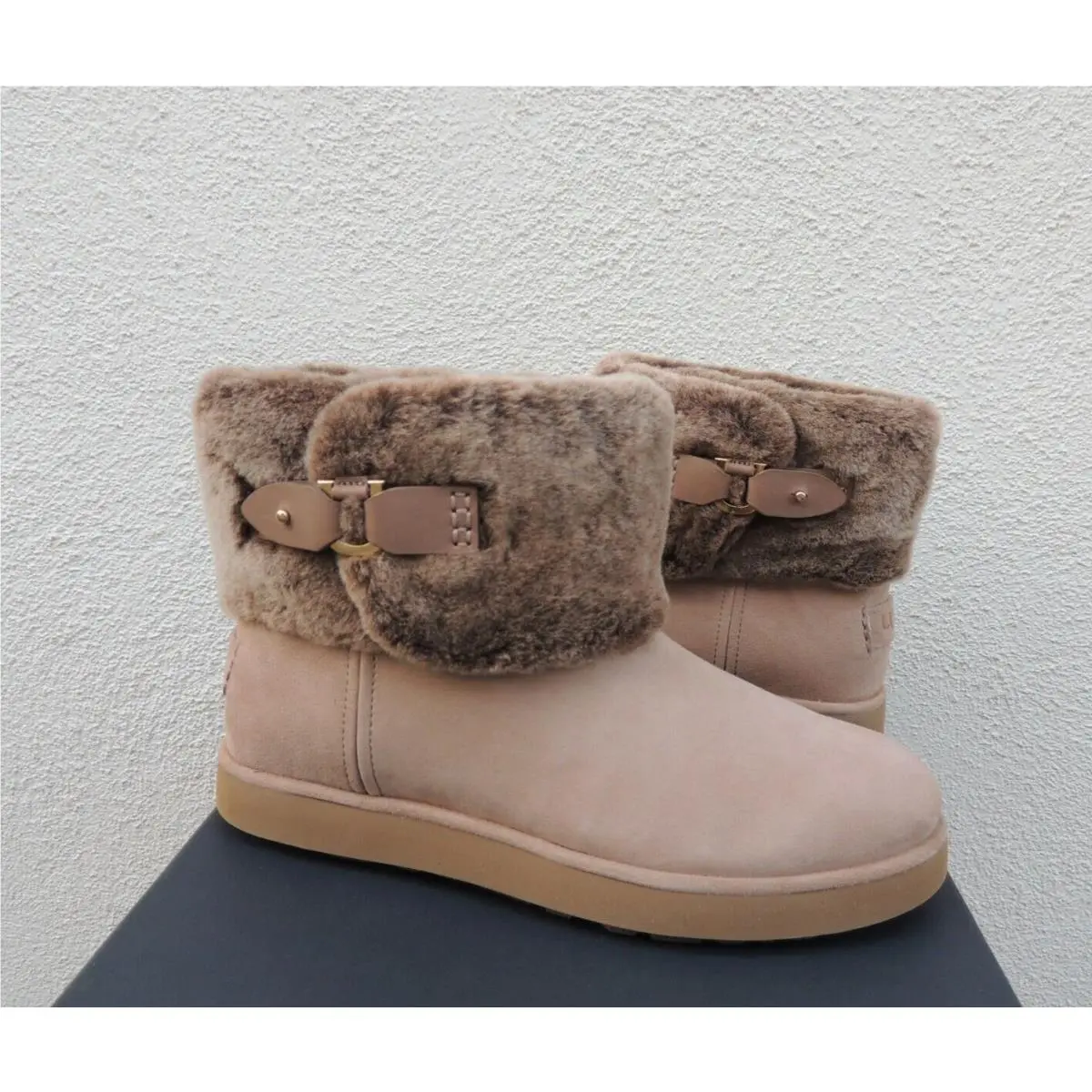 Ugg Amphora Classic Berge Mini Suede/ Sheepskin Boots US 7.5/ Eur 38.5