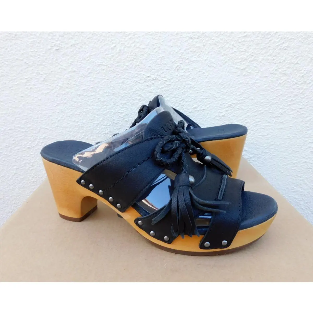 Ugg Shaelyn Black Leather Tassel 3 Clogs Sandals Heels Women US 5/ Eur 36