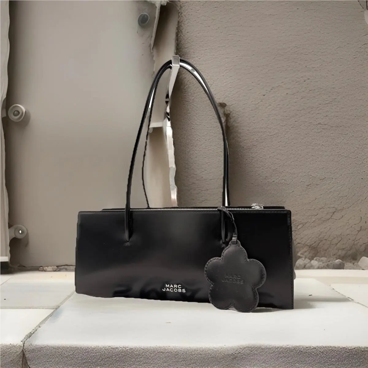 Marc Jacobs The Glam Mirror Leather Top Handle Shoulder Bag In Black