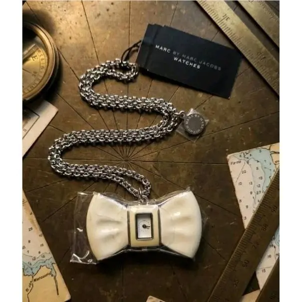 Battery Marc By Marc Jacobs Bow Necklace Watch