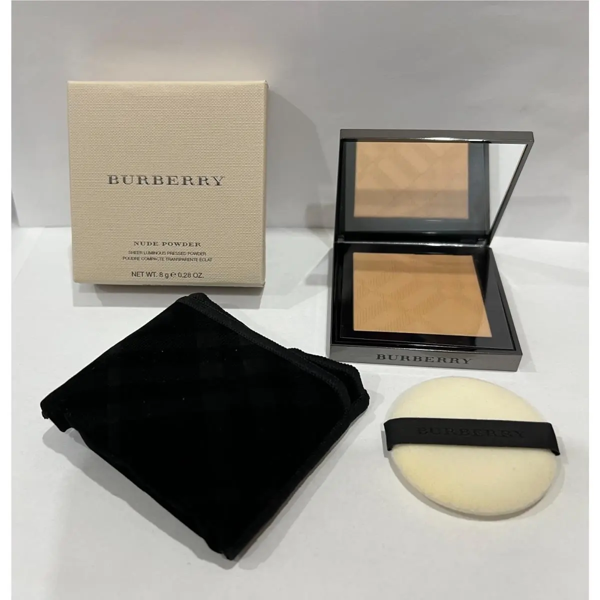 Burberry Powder Sheer Luminous Pressed Powder 8g / 0.28oz New--no. 20 Ochre
